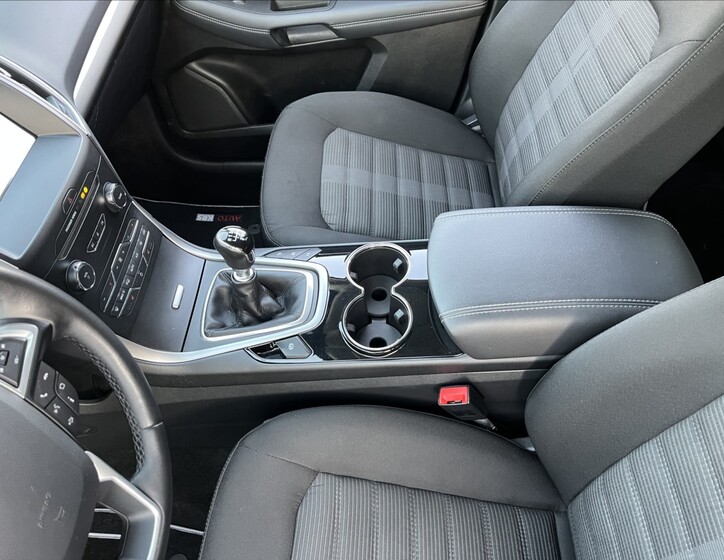 Ford Galaxy 29
