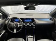 Mercedes-Benz GLA 13