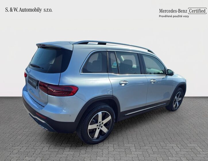 Mercedes-Benz GLB 8