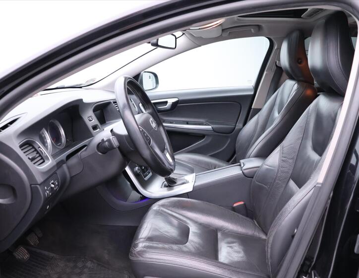 Volvo V60 10