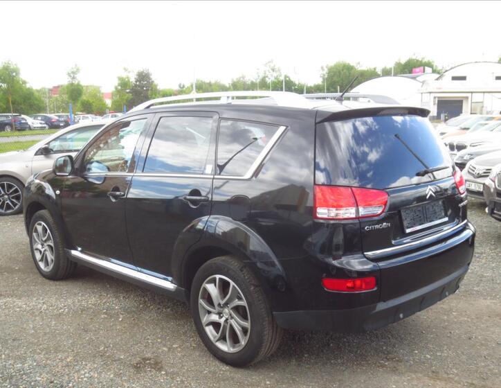 Citroën C-Crosser 4