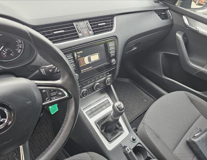 Škoda Octavia 13