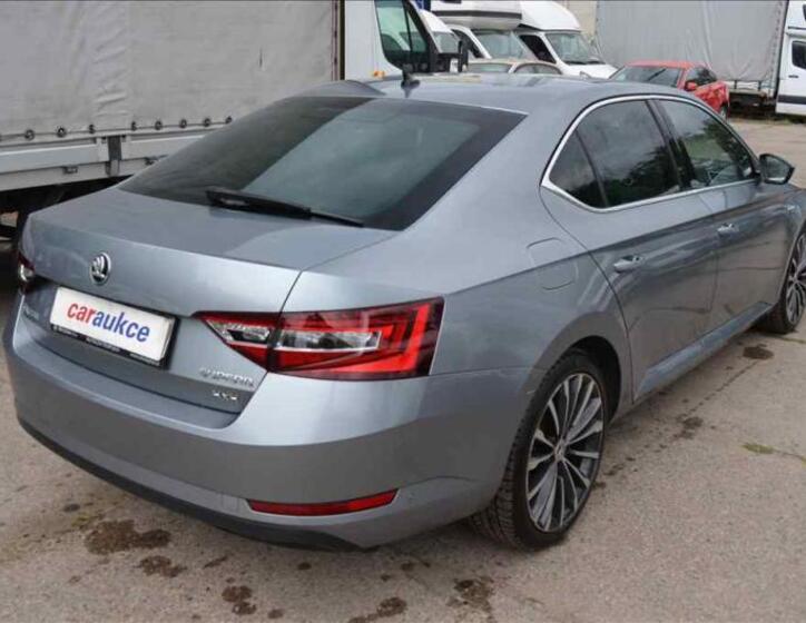 Škoda Superb 4