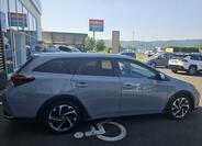 Toyota Auris 18