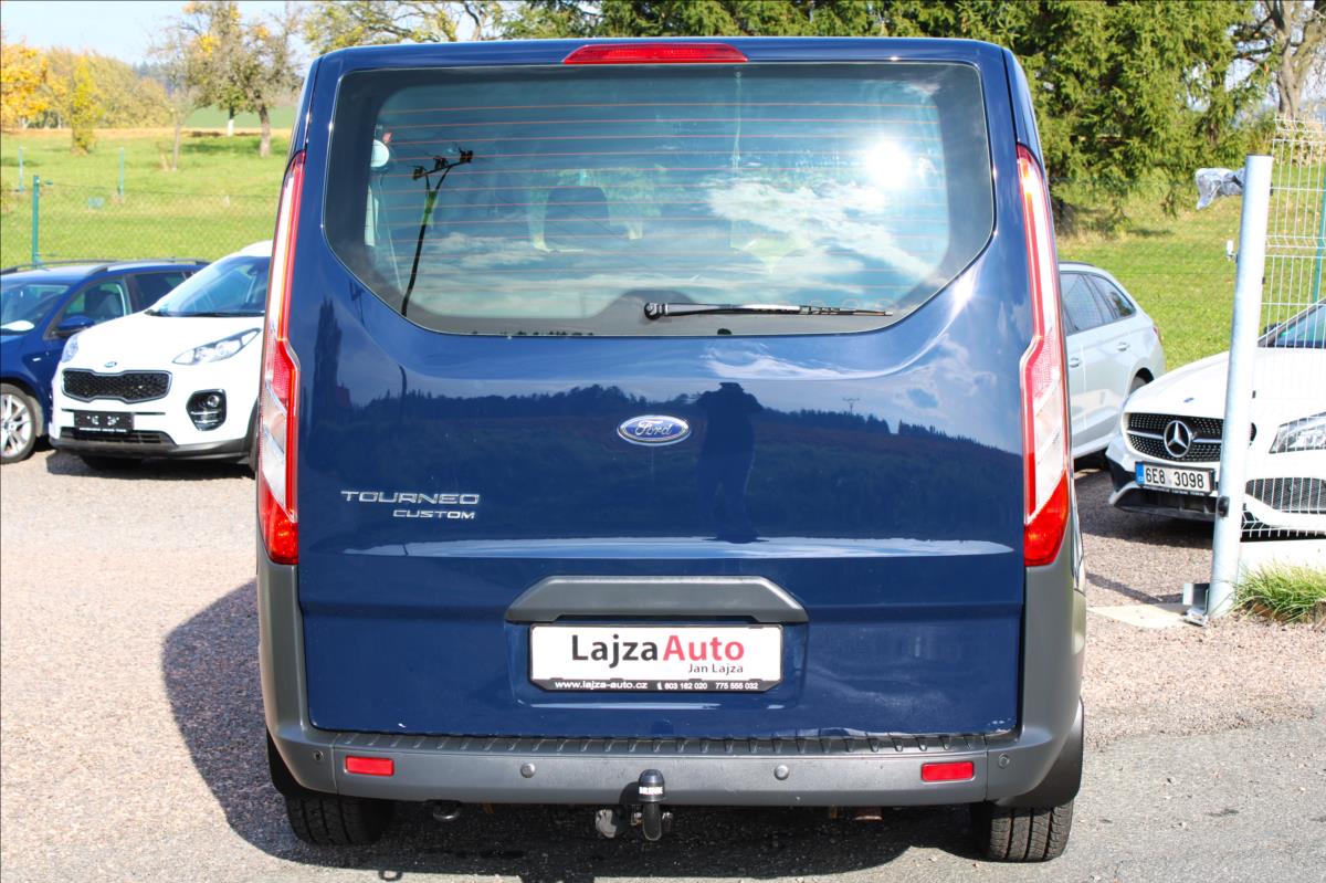 Ford Tourneo Custom