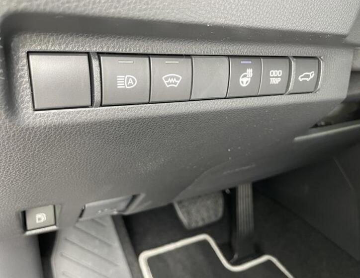 Toyota RAV4 24