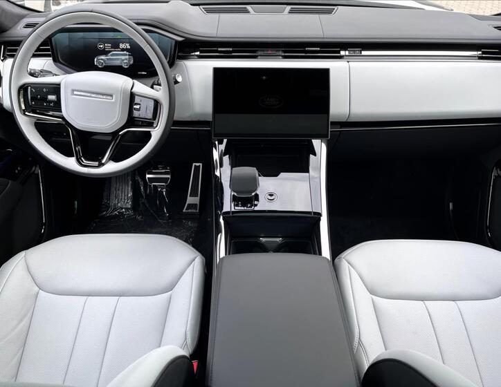 Land Rover Range Rover Sport 11