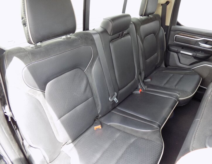 Dodge RAM 1500 19