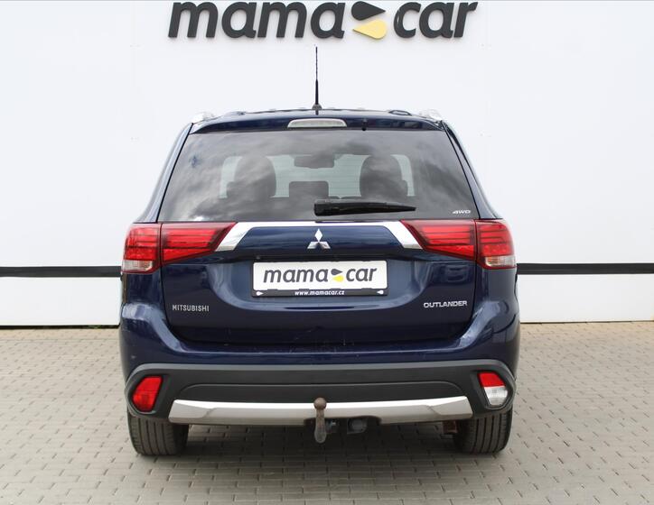 Mitsubishi Outlander 6