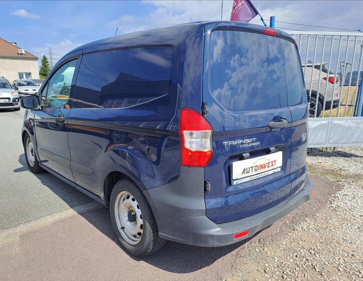 Ford Tourneo Courier 4