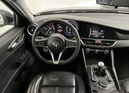 Alfa Romeo Giulia 5