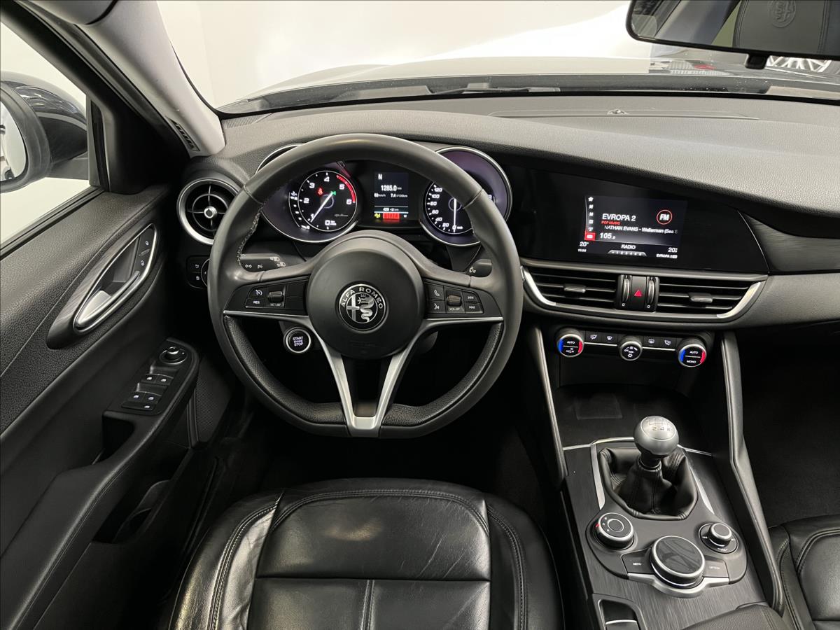 Alfa Romeo Giulia