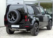 Land Rover Defender 4