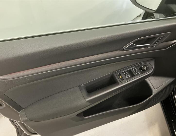 Volkswagen Golf 20