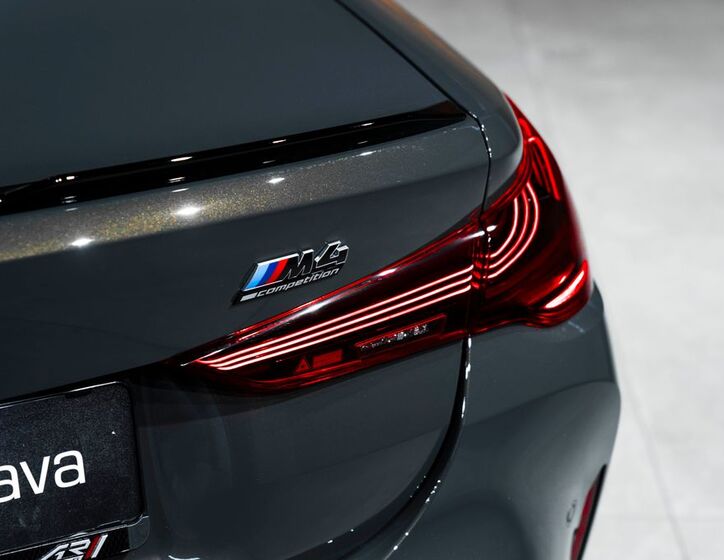BMW M4 27