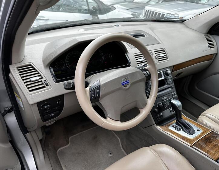 Volvo XC90 36