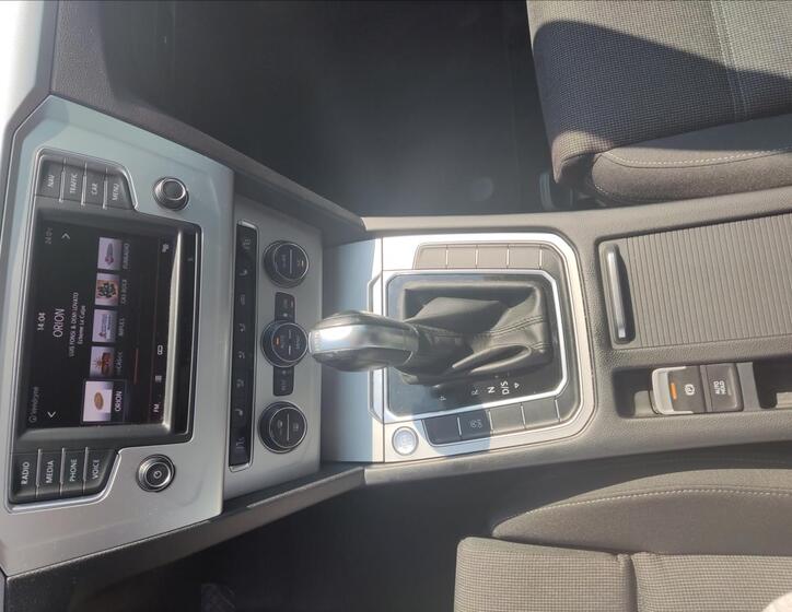Volkswagen Passat 12