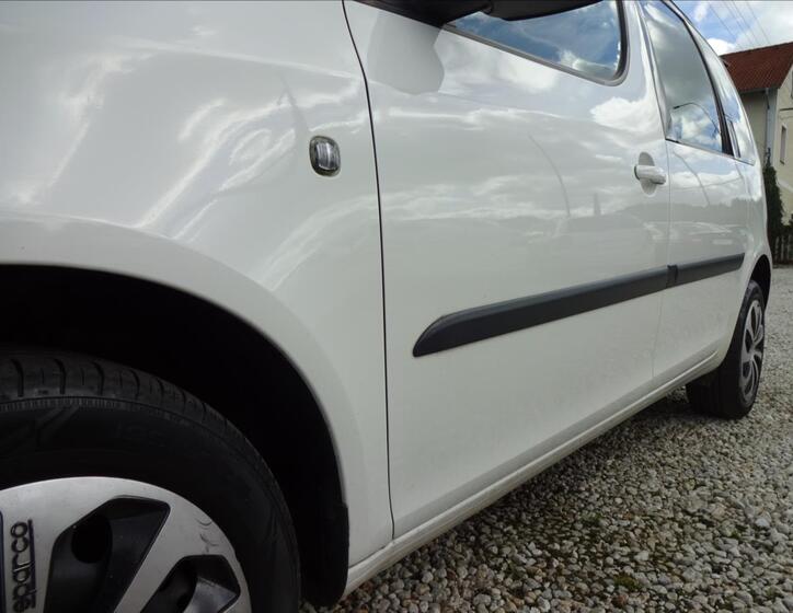 Škoda Roomster 13
