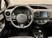 Toyota Yaris 5