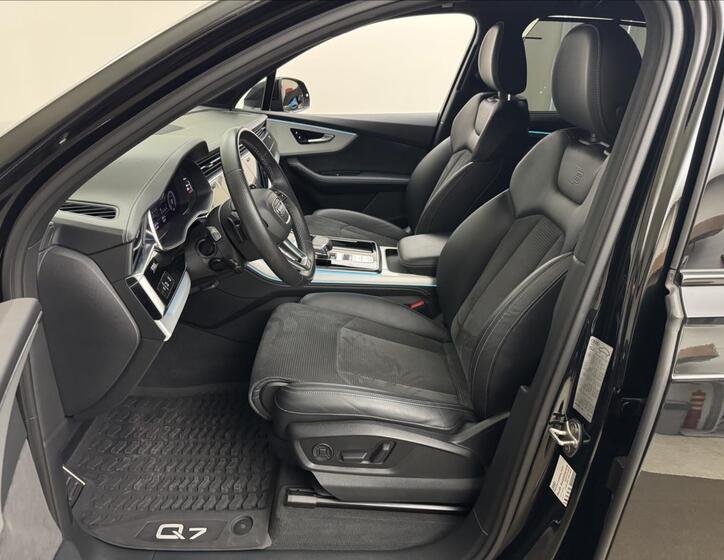 Audi Q7 45