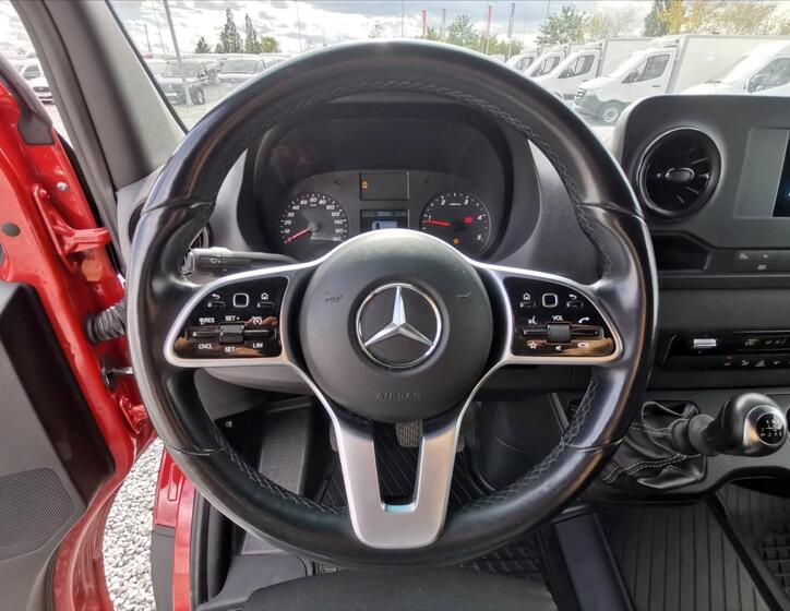 Mercedes-Benz Sprinter 15