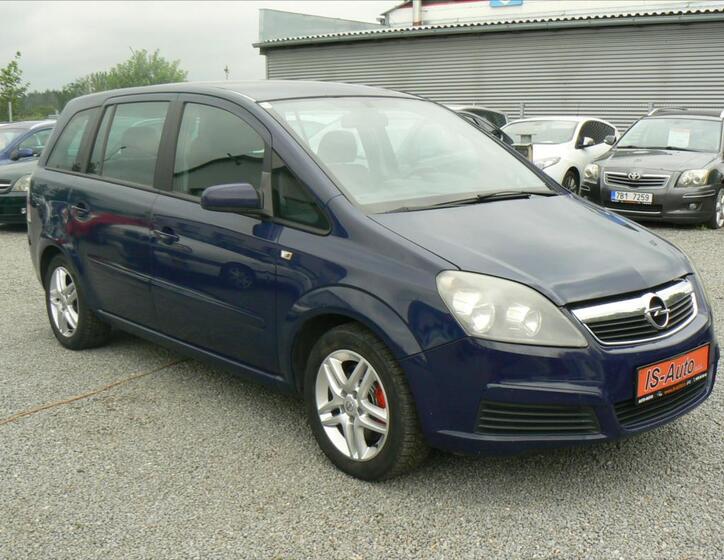 Opel Zafira 1