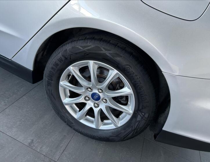 Ford Mondeo 18