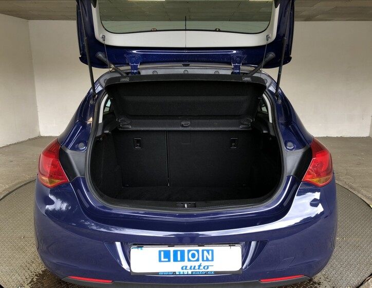 Opel Astra 13