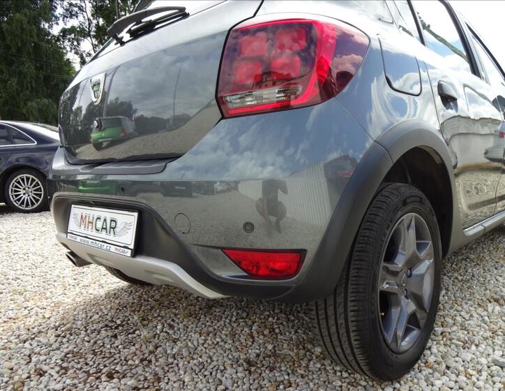 Dacia Sandero 15