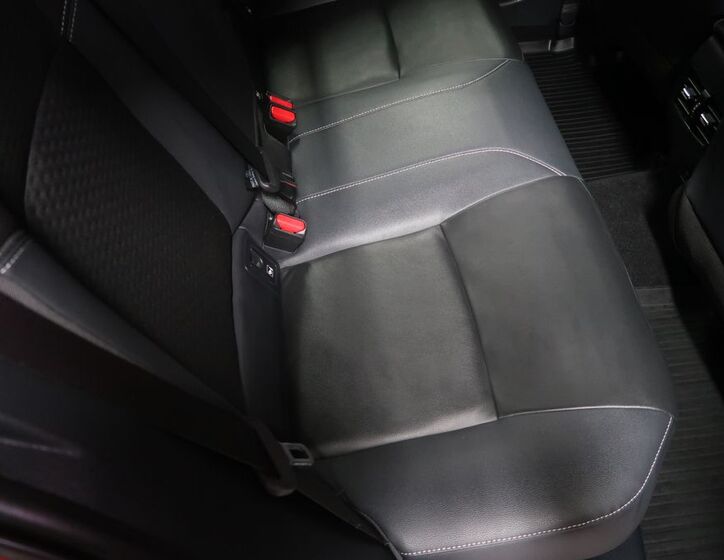 Toyota Corolla 13