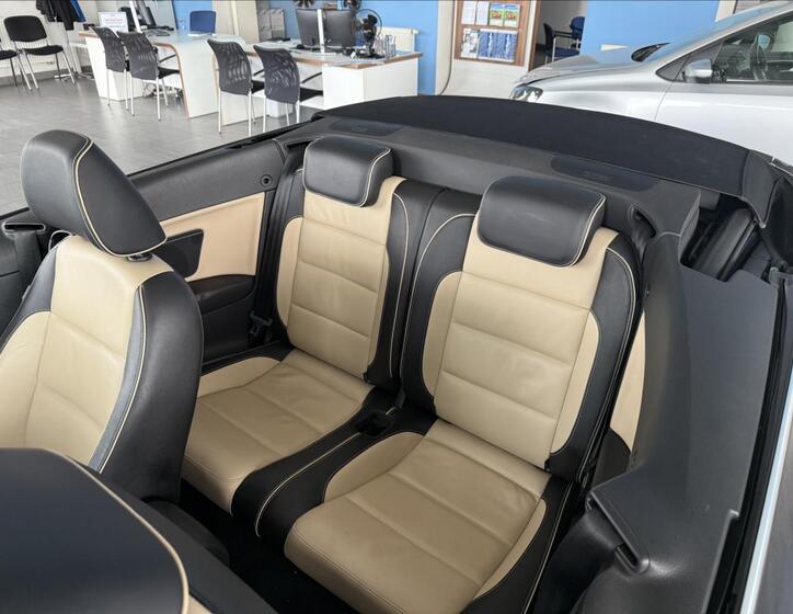 Volkswagen Golf 25