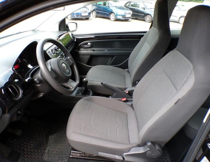 Volkswagen up! 12