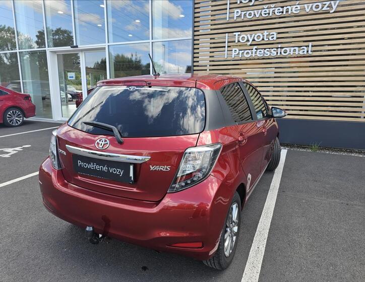 Toyota Yaris 2