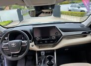 Toyota Highlander 18