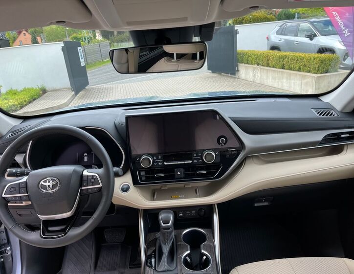 Toyota Highlander 18