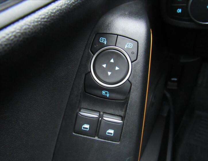 Ford Fiesta 25