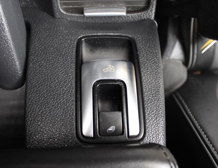 Volkswagen Golf 21