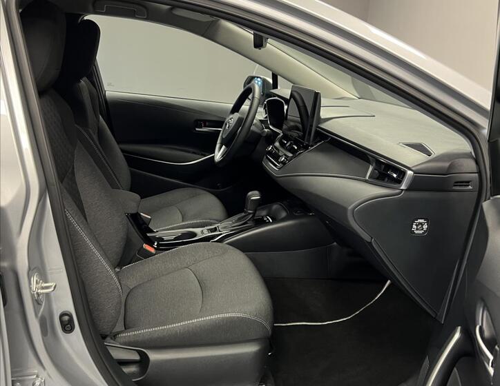 Toyota Corolla 9