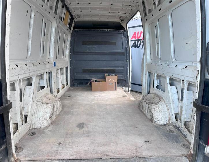Volkswagen Crafter 15