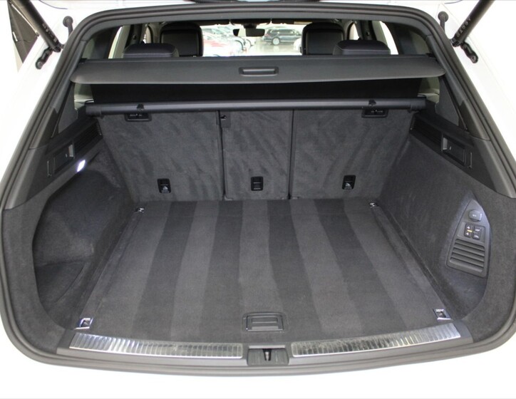 Volkswagen Touareg 28