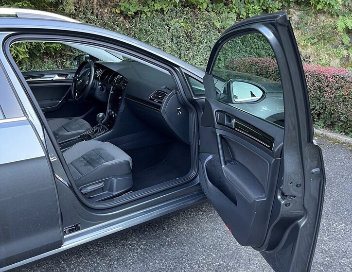 Volkswagen Golf 15