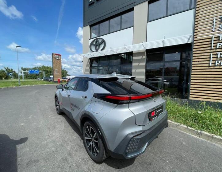 Toyota C-HR 9