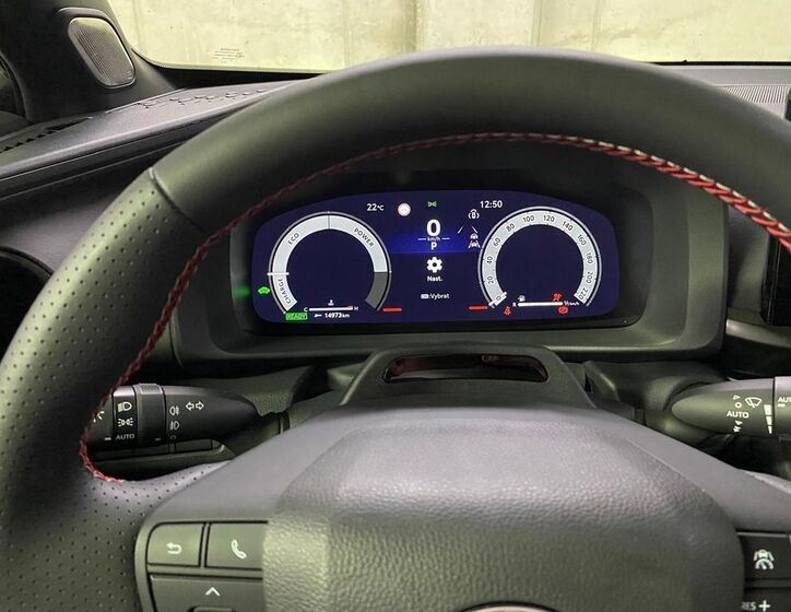 Toyota C-HR 13