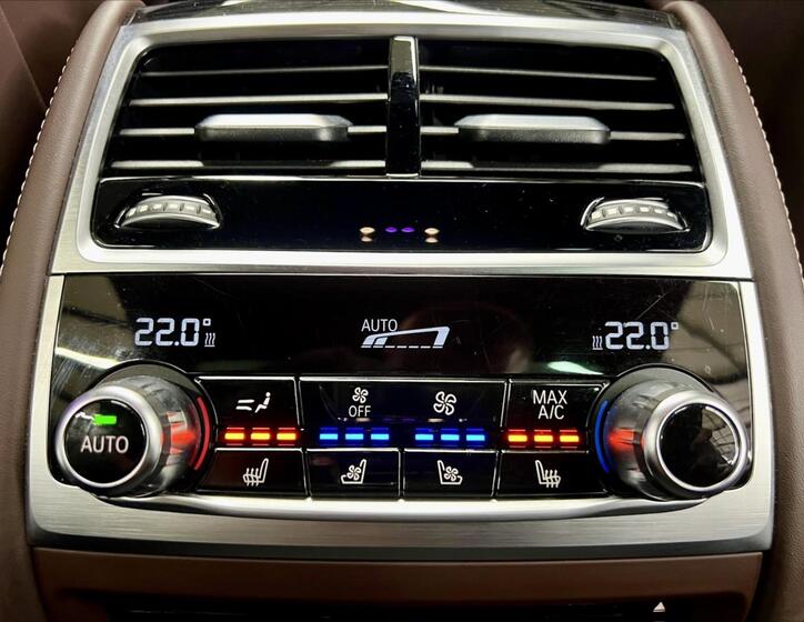 BMW Řada 7 39