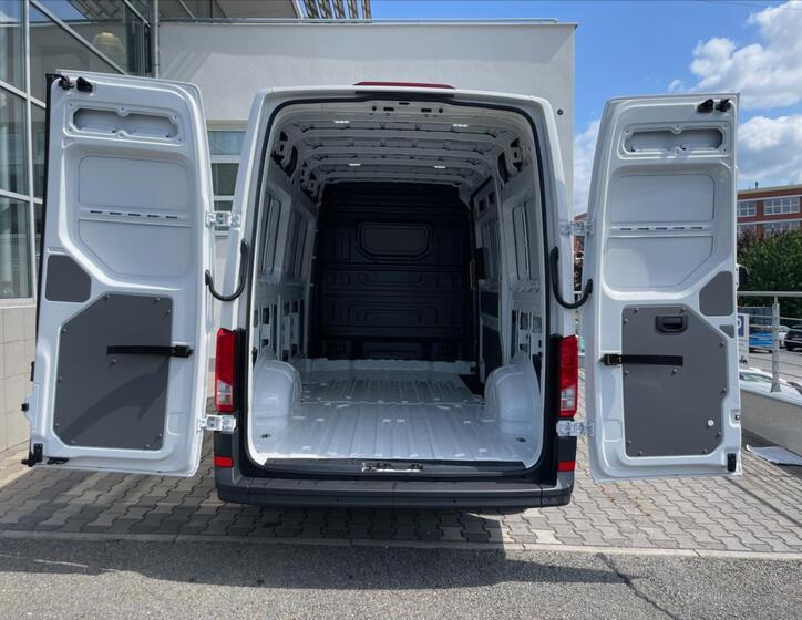 Volkswagen Crafter 28