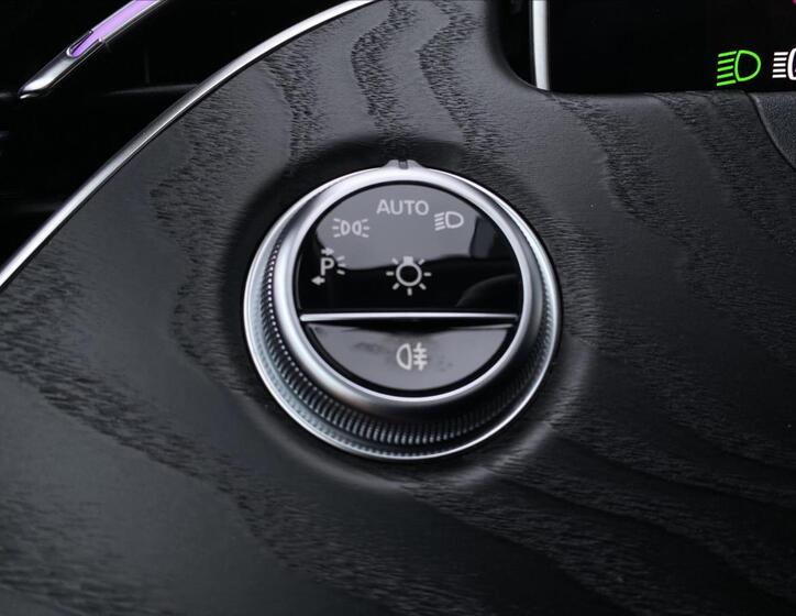 Mercedes-Benz Třídy E 16