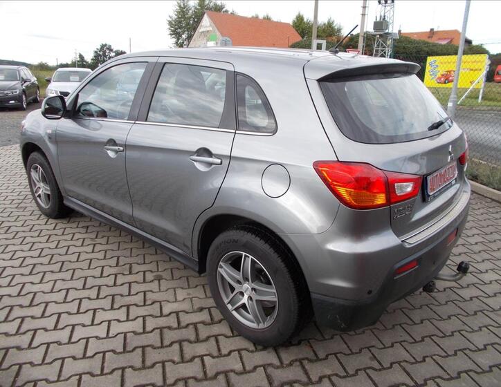 Mitsubishi ASX 11