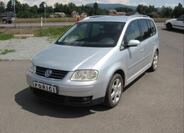 Volkswagen Touran 1