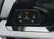 Volkswagen Golf 23