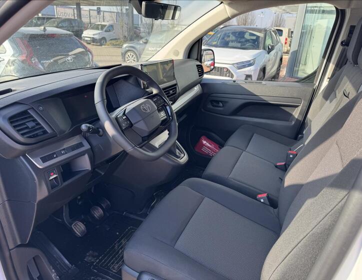 Toyota ProAce 11